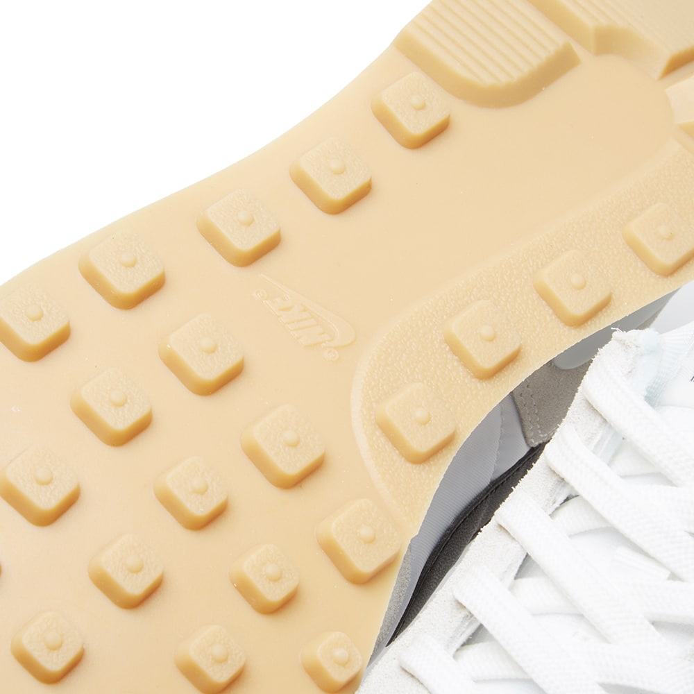 internationalist white