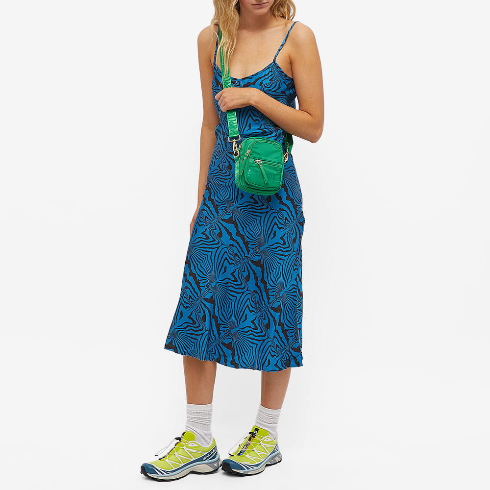 Poppy Lissiman Nifty Nylon Camera Bag Green Grass END. (AU)