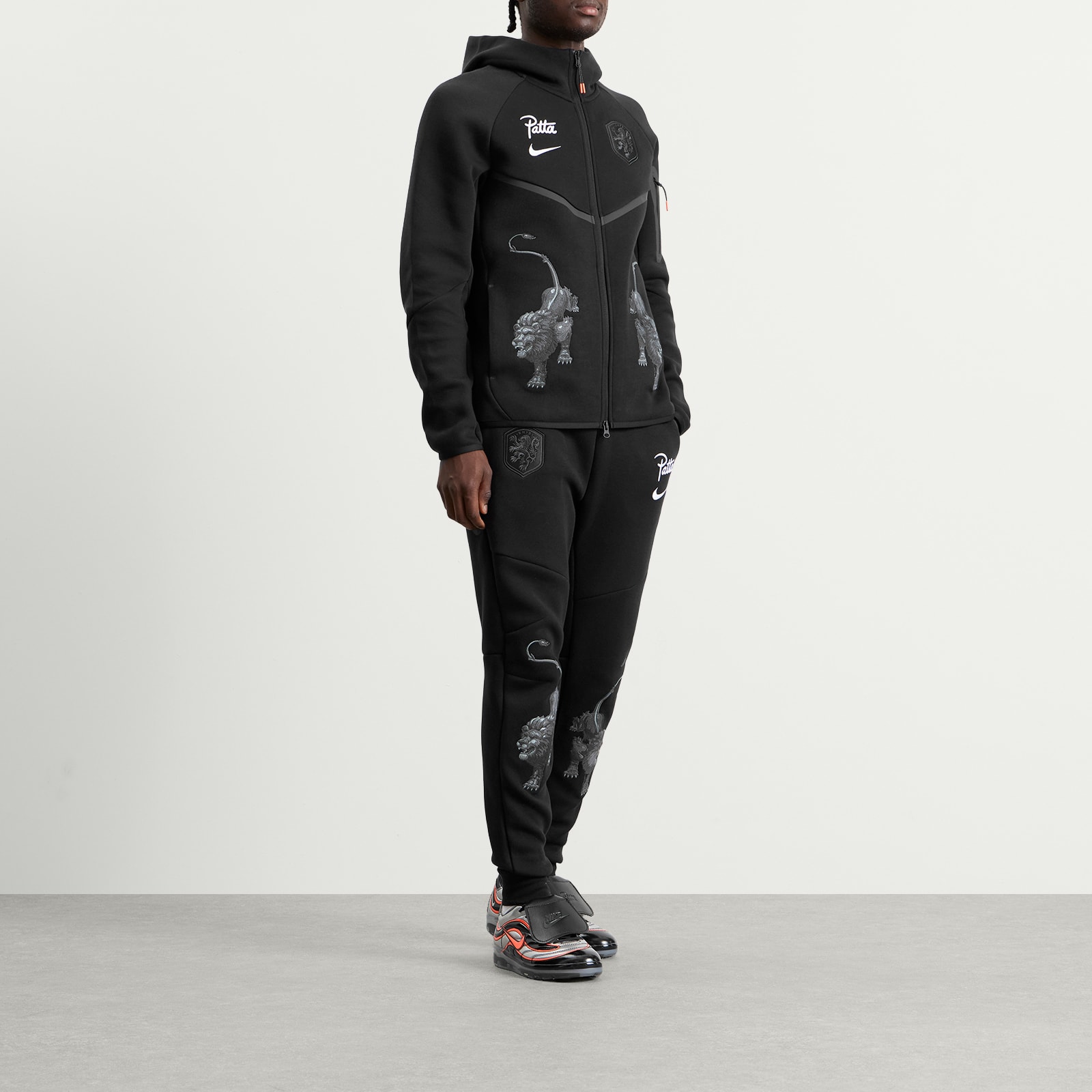 Nike Men's x Patta Netherlands Tech Fleece Track Pant Black