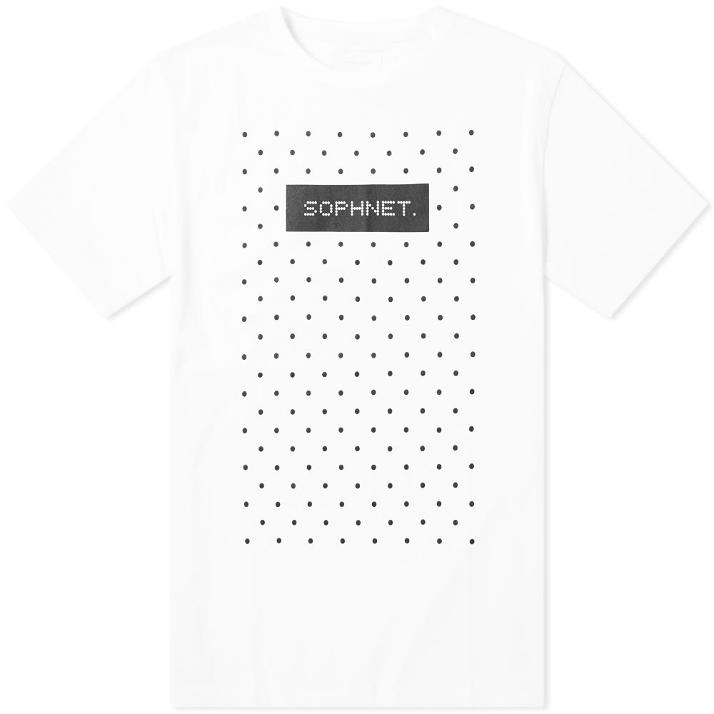 Arriving with a new seasonal print across the chest, SOPHNET.’s box logo tee is classically styled, with short sleeves and a straight-cut silhouette. Made in Japan from pure cotton, the tee is signed off subtly with a tonal brand patch along the back hem.   100% Cotton Ribbed Crewneck Printed Branding Woven Brand Patch Made in Japan