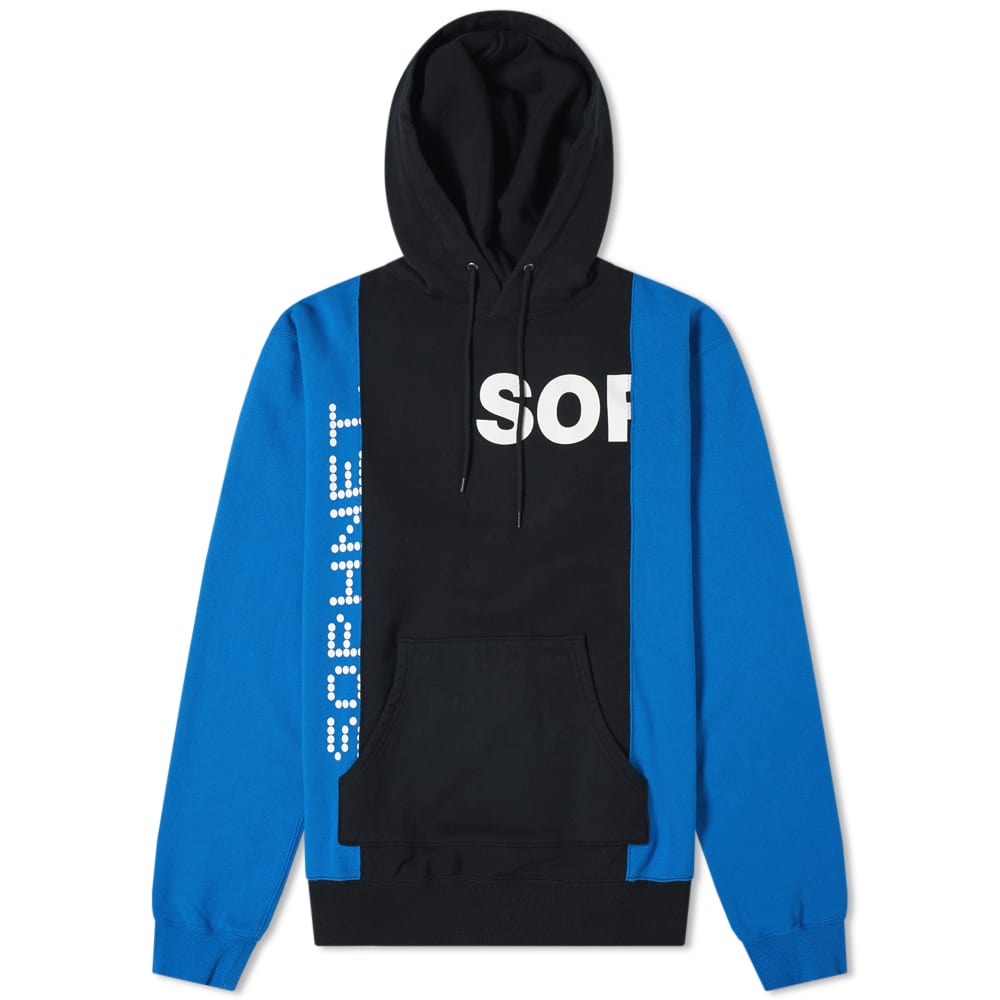 Updating a wardrobe classic, SOPHNET. colour-blocks their signature hoody with two bold shades, separated vertically across both sleeves. Detailed with fragmented branding at the front, the hoody’s eye-catching aesthetic is sure to stand out amongst your collection of simple staples.   100% Cotton Drawstring Hood Printed BrandingKangaroo Pouch Pocket Ribbed Cuffs & Hem Made in Japan