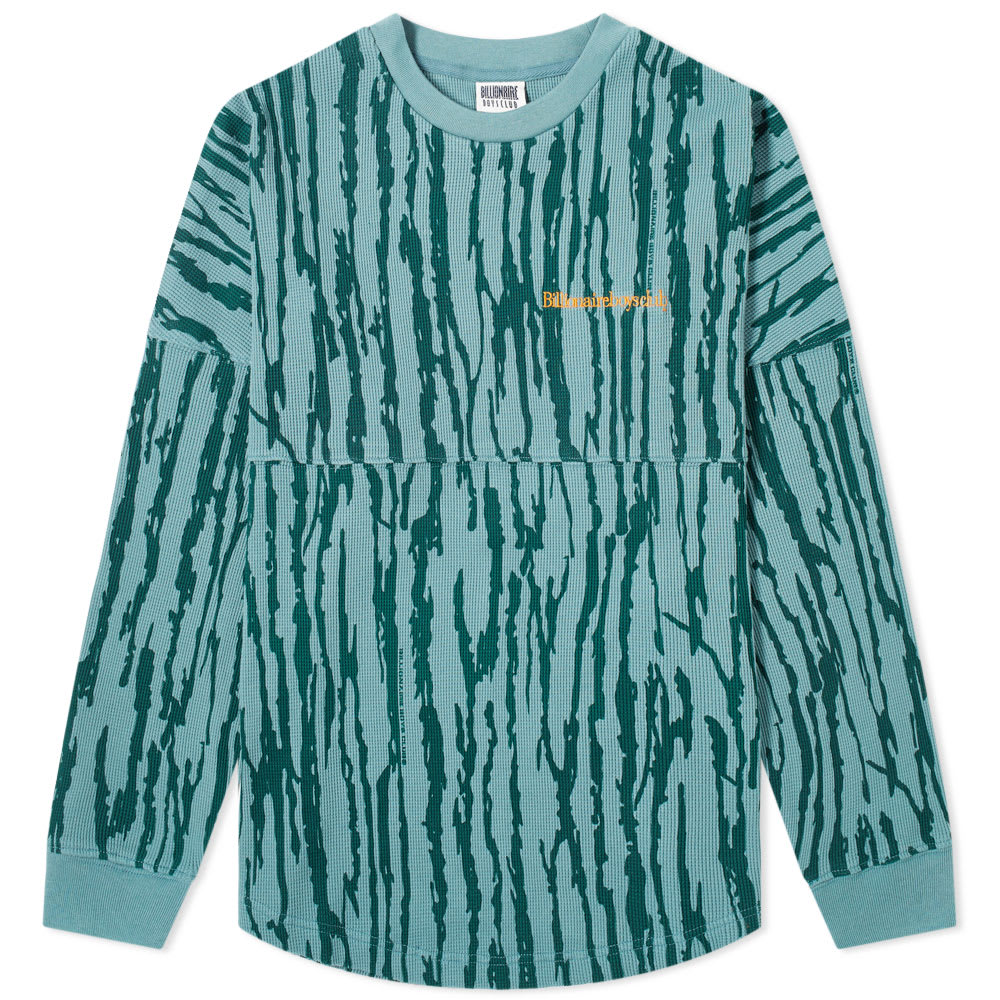 Patterned in woodland camo, this long sleeved Billionaire Boys Club tee is a pure cotton piece that has been crafted from comfortable waffled fabric. Accented with contrasting yellow embroidery at its chest, the crewneck piece combines military inspirations with Pharrell’s futuristic vision. 
 
100% Cotton 
Waffle Fabric 
Embroidered Branding
Ribbed Crewneck & Cuffs
