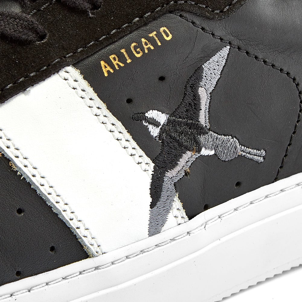 dunk v2 axel arigato