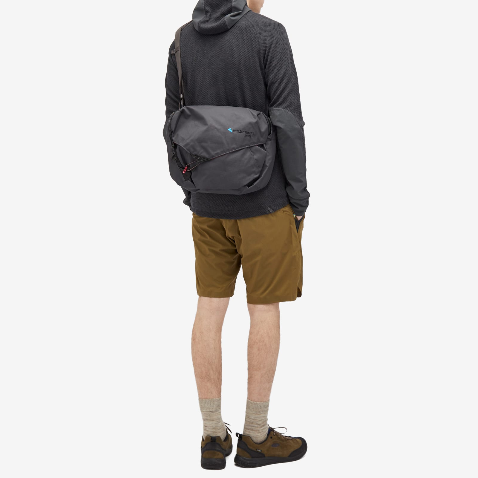 Klättermusen Gaut Messenger Bag ホワイト Klattermusen Silver Green Gaut 8L Messenger Bag | Urban