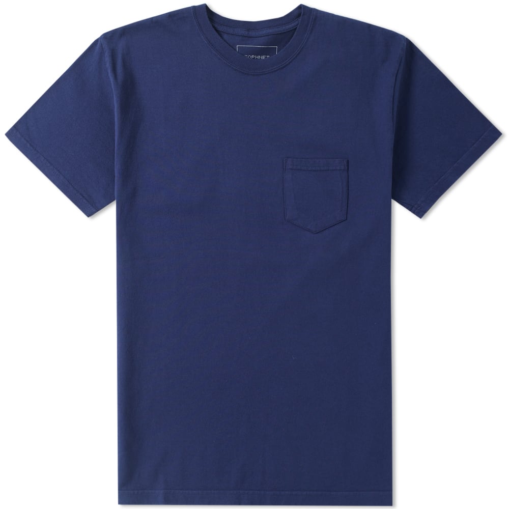 A tee to layer with the designs from their best and boldest collection to date, SOPHNET. ensure they’ve kept all basics covered with this cotton t-shirt. Made in Japan, the free from embellishment design will become an indispensable part of your wardrobe with its seasonal-less style. Pair it with their star and stripes emblazoned sweats and jackets for the signature SOPHNET. look.

100% Cotton
Chest Pocket
Crewneck
Made in Japan