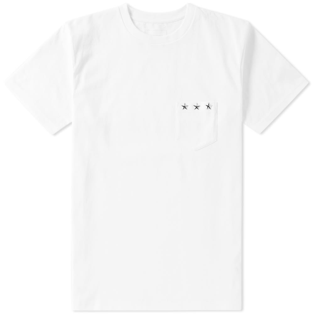 SOPHNET.’s appreciation for all thing Americana is evident in this star studded tee. Updating a basic, the mid-weight cotton is decorated with three silver stars at the chest pocket; adding a touch of character to a garment that is usually left free from embellishment.

100% Cotton
Patch Chest Pocket
3 Star Studs
Crewneck