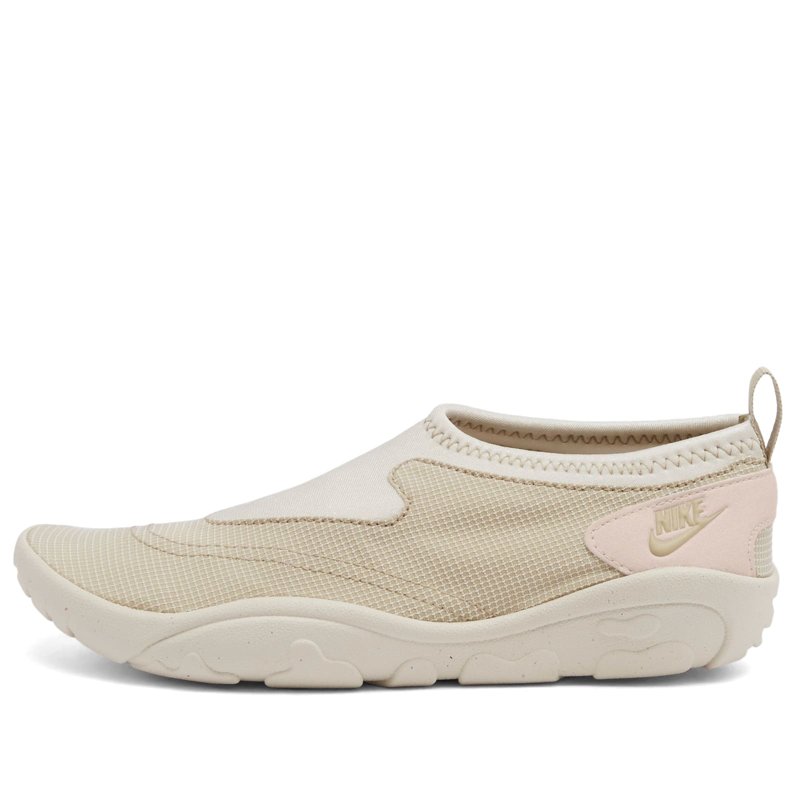 Nike Women's Orewood Brn/Green W Aqua Turf Sneaker
