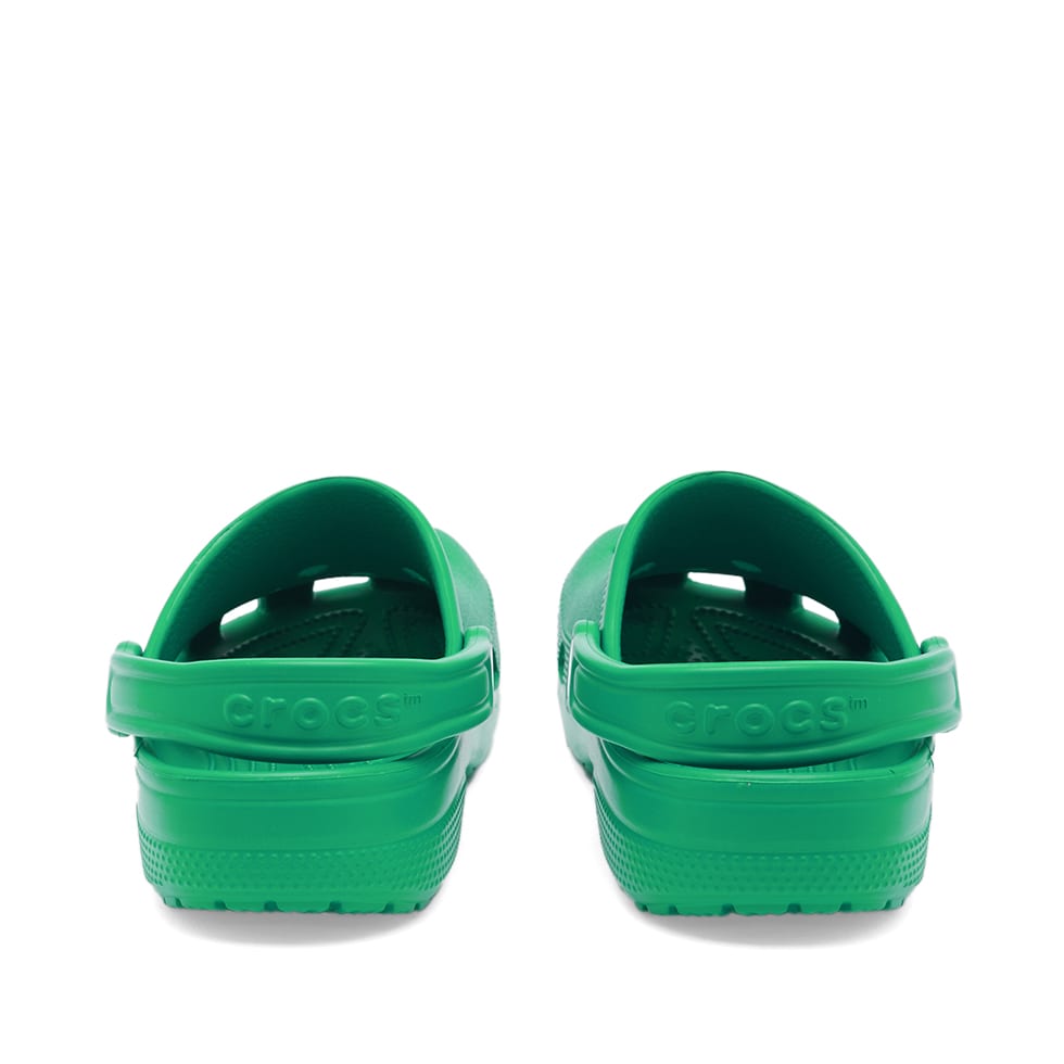 crocs-classic-clog-grass-green-end-europe