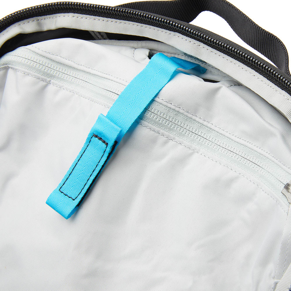 mantis 16 backpack
