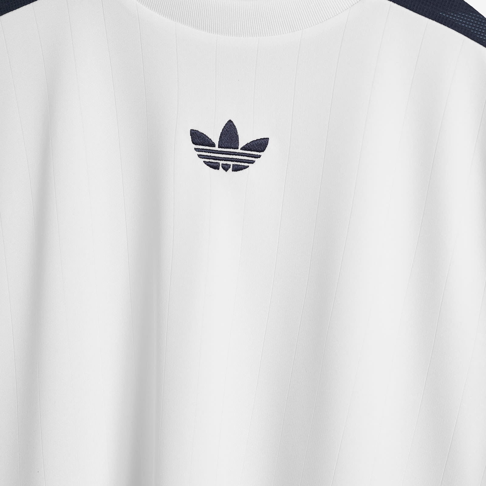adidas Teamgeist T-Shirt White/Black - Curated Menswear