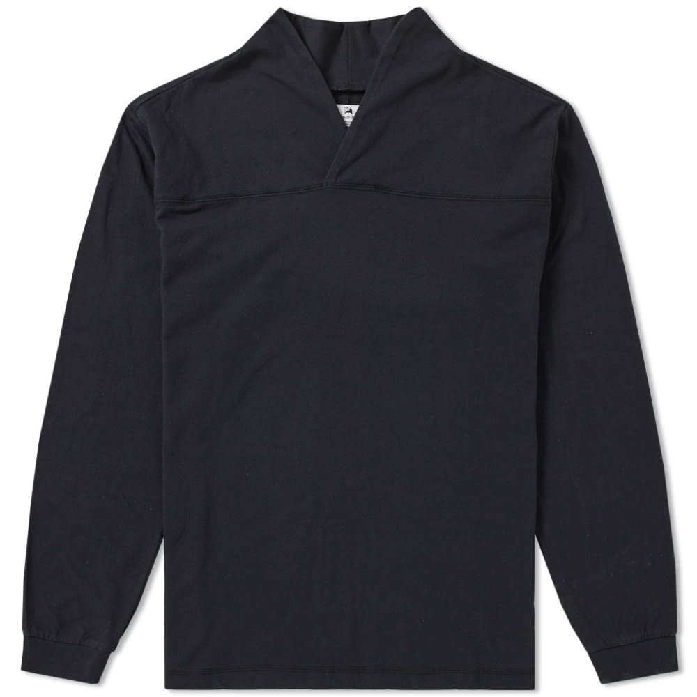 Considered Japanese outfitters Sasquatchfabrix. bridge the gap between the avant-garde and streetwear style. A hybrid of a cosy sweater and a simple tee, the WA-Neck Long Sleeve Tee is made from cotton-jersey that's brushed for an even softer handle. It's finished with a stylish shawl collar and elasticated cuffs.

100% Cotton
Brushed Cotton Jersey
Shawl Collar 
Elasticated Cuffs
Made in Japan