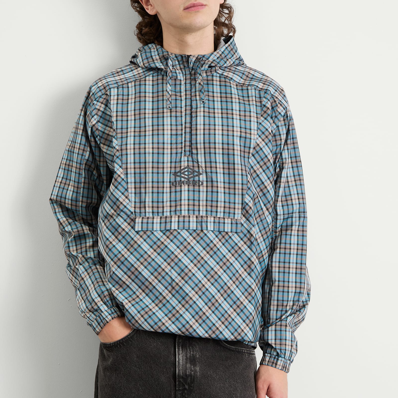 Umbro Checked Cagoule | 66790U-NCH | FOOTY.COM