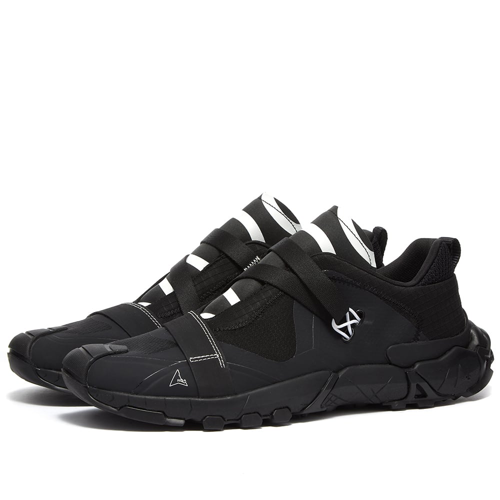 ROA Gorak Strapped Sneaker Black | END. (TW)