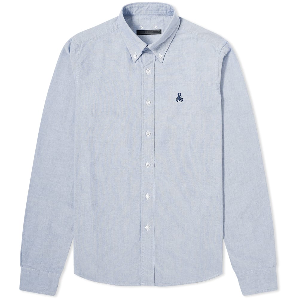 Putting a SOPHNET. spin on a sophisticated menswear style, the street label presents this cotton Oxford shirt. Finished in blue, it is accented with brown synthetic suede at the elbows – reflecting vintage workwear influences – and rounded off in signature minimal style, with the brand’s venomous scorpion motif embroidered at the chest. 100% CottonButton ClosureEmbroidered BrandingMade in Japan
