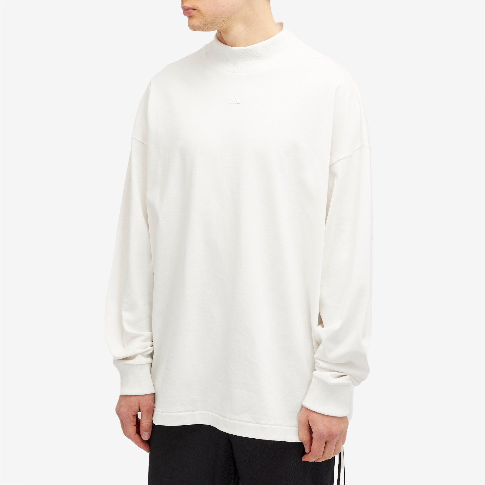 ★adidas★ Basketball Long Sleeve Tee Cloud White JE3766 Adidas Basketball Long-Sleeve T-Shirt Cloud White, Black