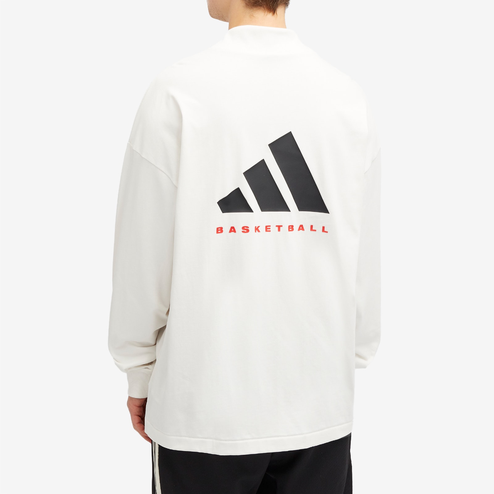 ■adidas■ Basketball Long Sleeve Tee Cloud White JE3766 All products - adidas Basketball Long Sleeve Tee - White