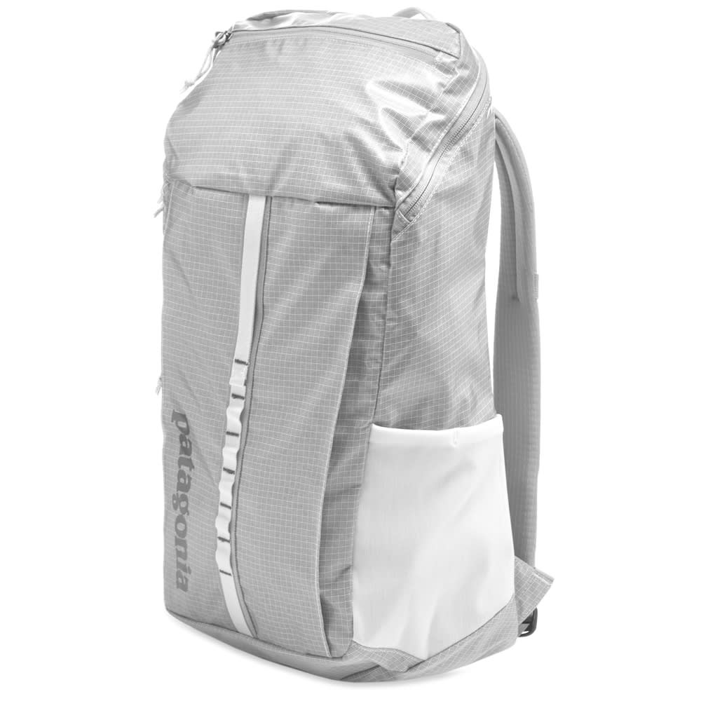 Patagonia black hole white clearance