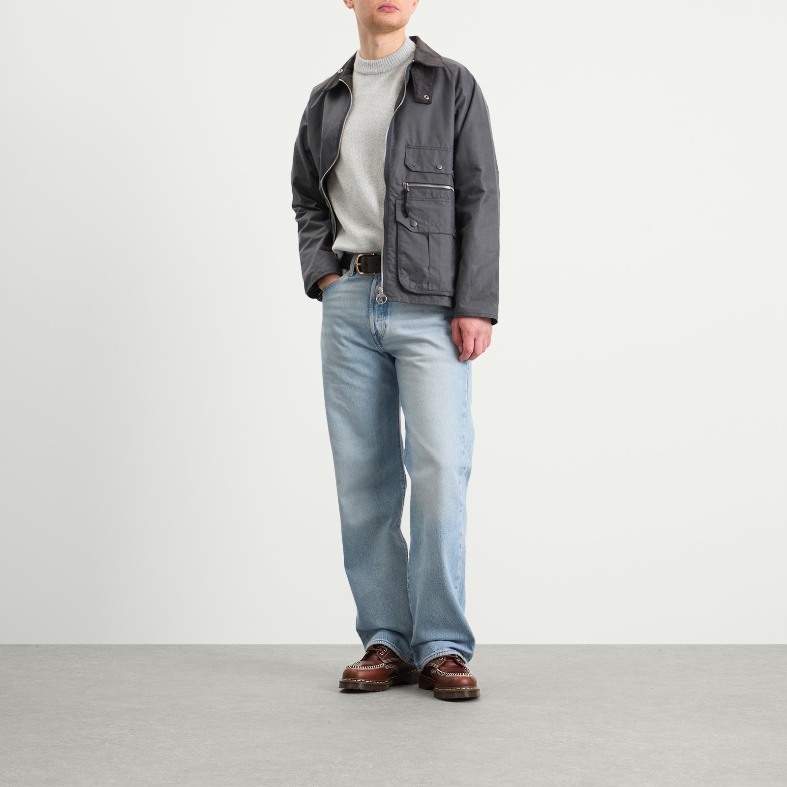 https://media.endclothing.com/media/catalog/product/2/1/21-01-2026-JW_MWX2536GY71_m8_1.jpg