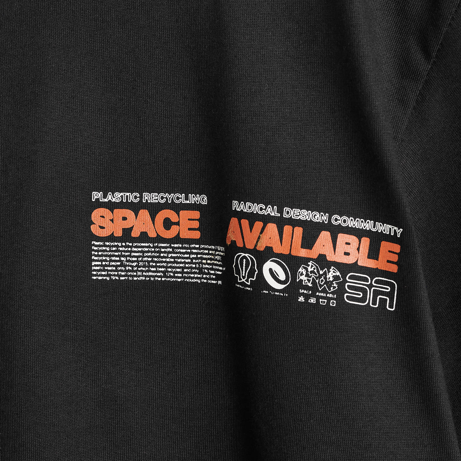 https://media.endclothing.com/media/catalog/product/2/1/21-10-2024-JC_SA-RPT001-BLK_3_1.jpg