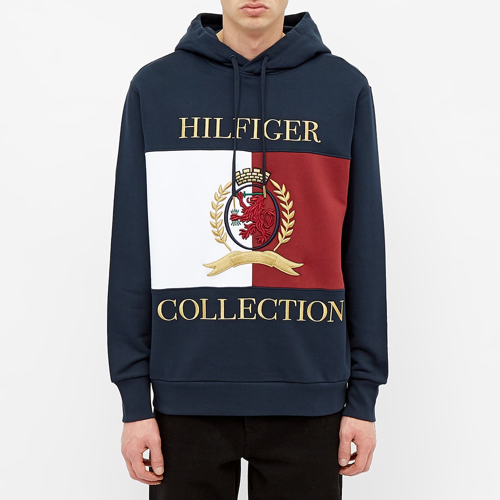 tommy hilfiger crest flag tee