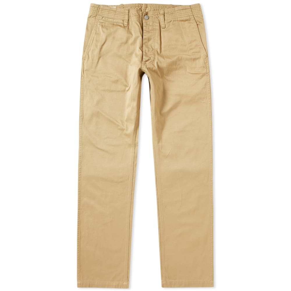 A new concept that goes beyond garden attire, Sassafras takes unique elements of workwear and creates functional, comfortable and heavy duty clothing. A niche Japanese label that started out in 2004, has now established itself in rich clothing intended for garden use – although it works just as well as part of a stylish, durable wardrobe. 
Their Sprayer Pants are constructed from a heavy cotton canvas with multiple functional pockets - ideal for green fingers and thumbs.

100% Cotton
Heavyweight & Durable
Full Button Closure
Multiple Pockets
Logo Tab to Rear Waist
Made in Japan