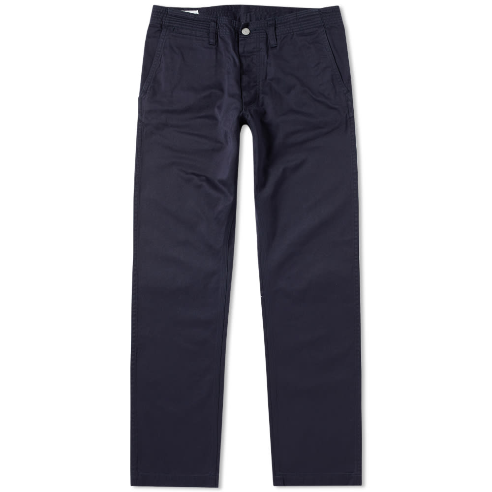 A new concept that goes beyond garden attire, Sassafras takes unique elements of workwear and creates functional, comfortable and heavy duty clothing. A niche Japanese label that started out in 2004, has now established itself in rich clothing intended for garden use – although it works just as well as part of a stylish, durable wardrobe. 
Their Sprayer Pants are constructed from a heavy cotton canvas with multiple functional pockets - ideal for green fingers and thumbs.

100% Cotton
Heavyweight & Durable
Full Button Closure
Multiple Pockets
Logo Tab to Rear Waist
Made in Japan