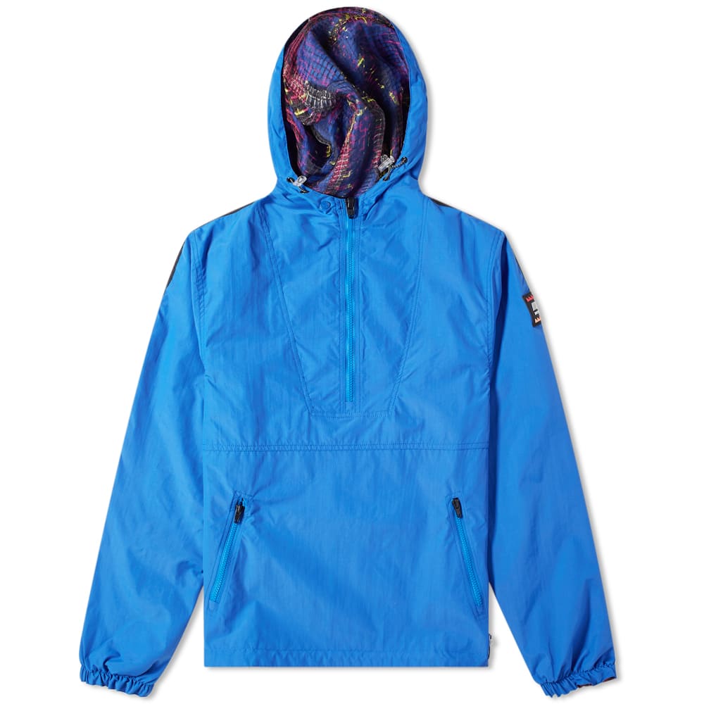 Bold in blue, this reversible Fish jacket from Billionaire Boys Club is certain to brighten up your transitional wardrobe. Accented by neon yellow and black to the reverse, the vibrant blue side is equipped with two side zip pockets, drawstrings to the hood and hem and a half-zip closure. Made from a lightweight and breathable polyester ripstop, the other side of this street-ready piece is designed to protect you from unpredictable showers; rounded off with jolts of fluorescent yellow to the storm flap and back for a neon finish.  

100% Polyester
Ripstop Fabric 
Reversible
½ Zip Closure
2 Side Zip Pockets
Drawstring Hood & Hem
Elasticated Cuffs
Woven Brand Patch