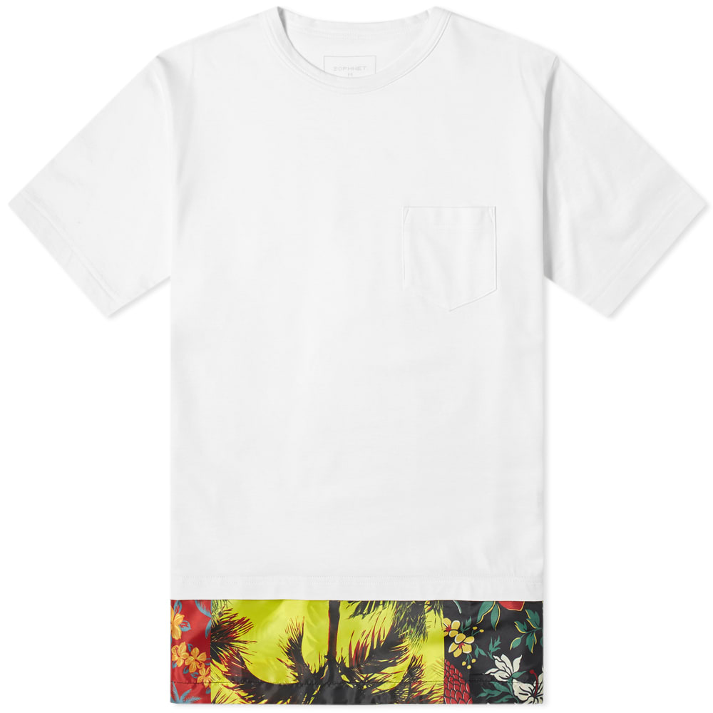 Transport yourself to tropical shores with the help of this layered cotton tee from Japanese brand SOPHNET.. Fitted with a contrasting polyester panel that’s patterned with original botanical graphics, the jersey’s relaxed silhouette can be cinched in with a toggled drawstring.

100% Cotton
Polyester Panel 
Ribbed Crewneck 
Patch Pocket 
Drawstring Hem
Made in Japan