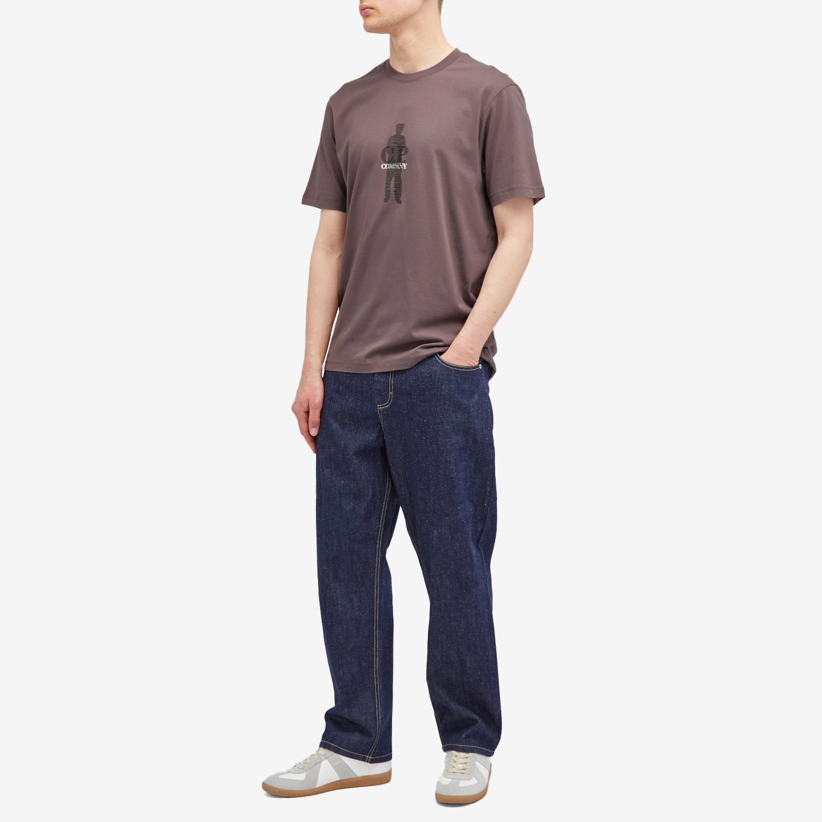 https://media.endclothing.com/media/catalog/product/2/3/23-08-2024-JD_CMTS164A-006586W-735_m9_1.jpg