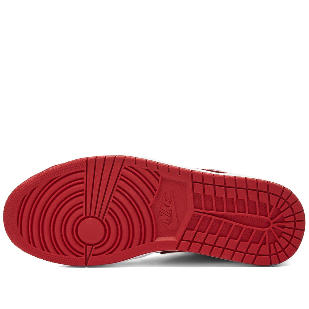 nike air jordan low black and red
