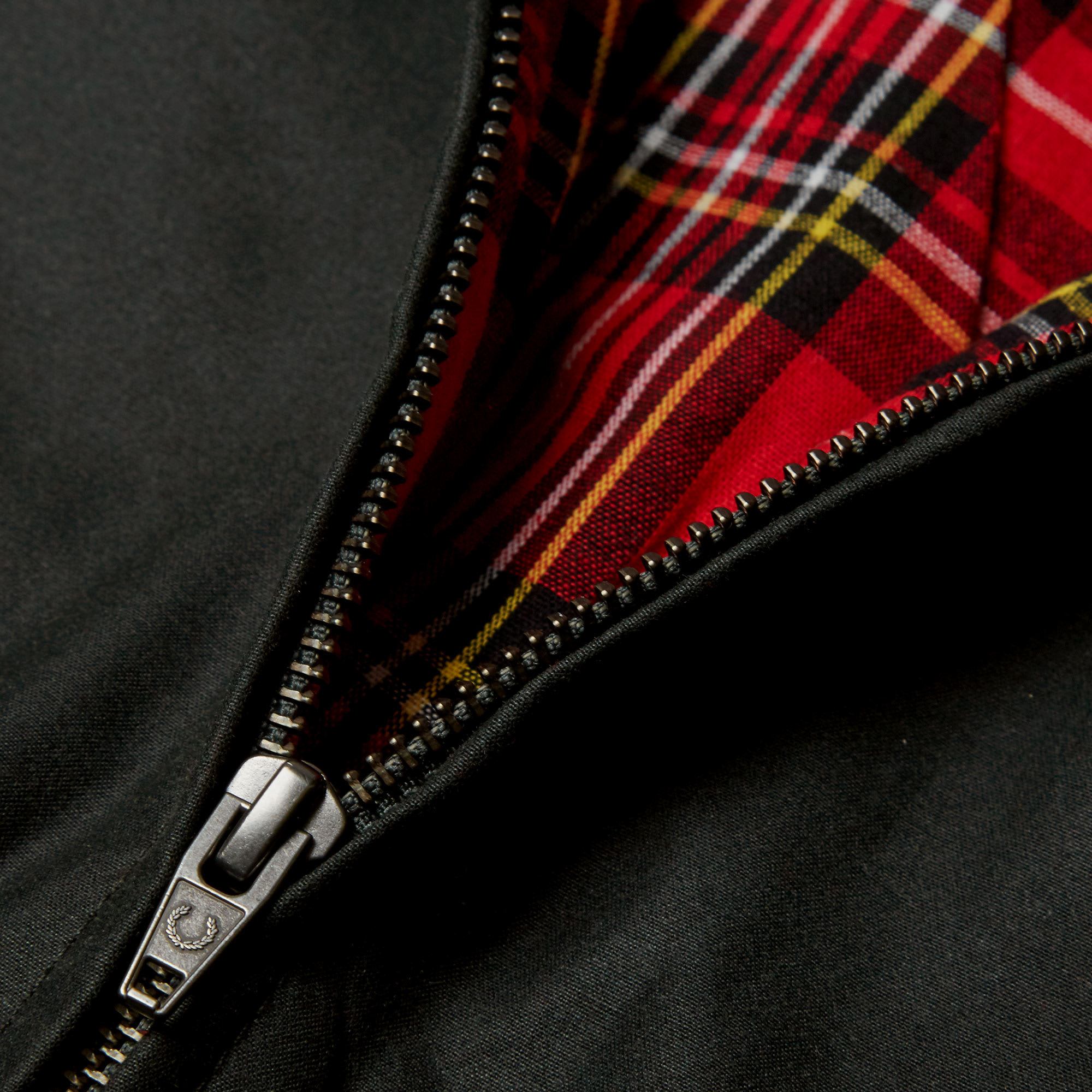 Fred Perry Reissues Waxed Harrington Jacket Hunting Green END. (US)