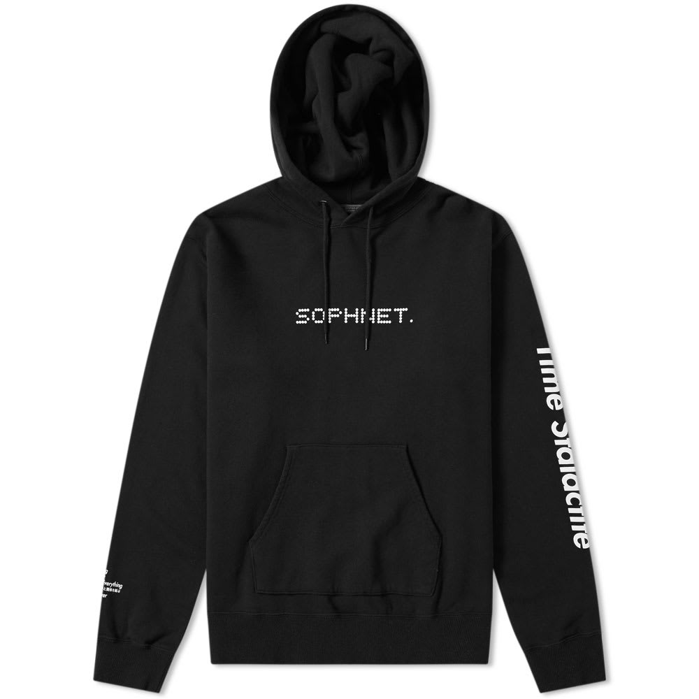 Representing Japanese artist and sculptor Miyajima Tatsuo with a printed rendition of his ‘Time Stalactite’ installation, streetwear imprint SOPHNET. deliver this hoody with 20 years of heritage sewn within the seams. Set up with a high voltage, the blacked-out hoody brings power and energy with numbers backed up in flashing lights. Breathable in a loopback jersey, the Japanese-made layer is rounded off in style with classic details and a positively-charged touch.

100% Cotton
Loopback Jersey
Drawstring Hood
Printed Branding
‘Time Stalactite’ Print
‘Miyajima Tatsuo’ Back Print
Kangaroo Pouch Pocket
Ribbed Cuffs & Hem
Made in Japan