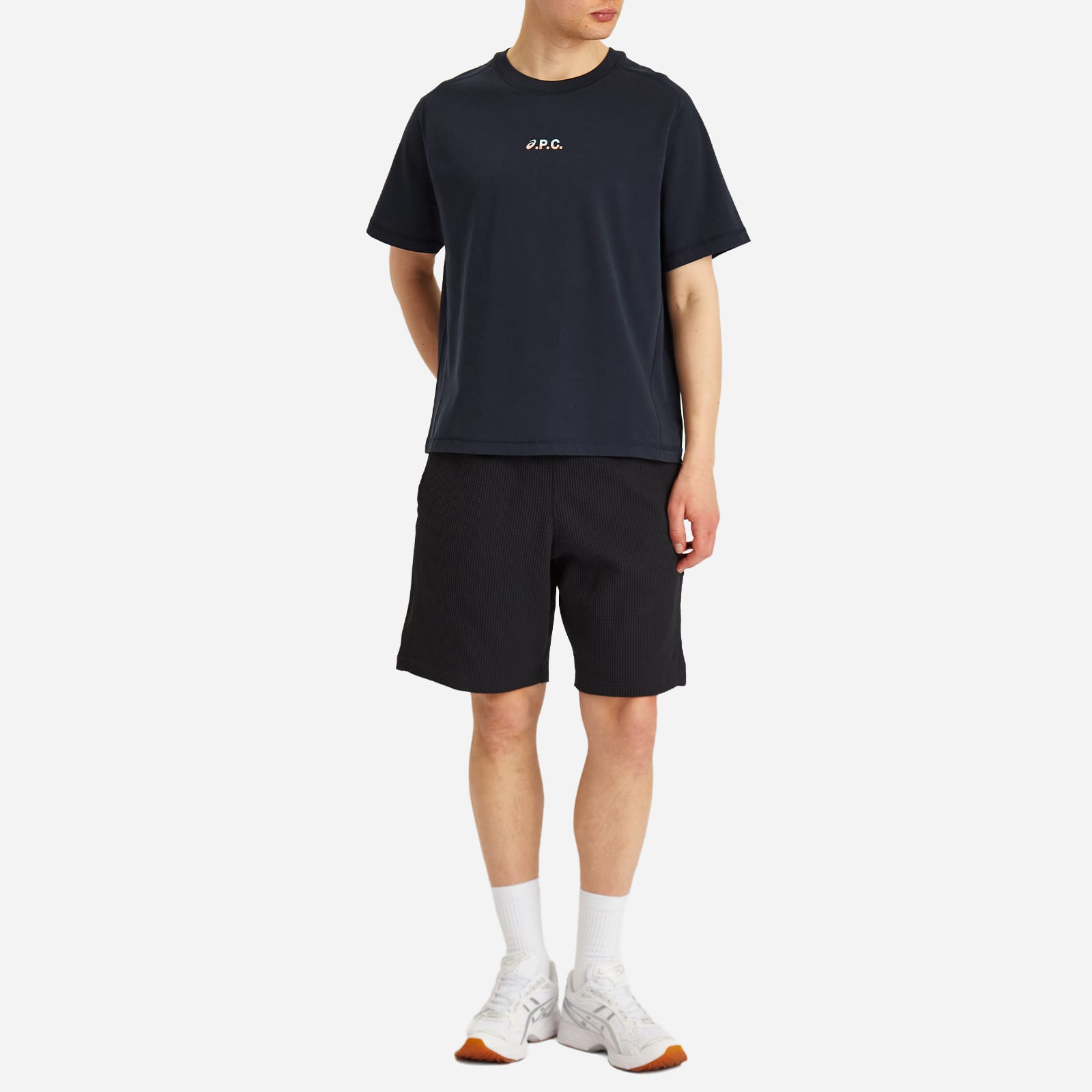 A.P.C. ASICS コラボ ウインド COEAV-H26453-IAK：ネイビー A.P.C. Men's x Asics Wind Logo T-Shirt Dark Navy - Curated
