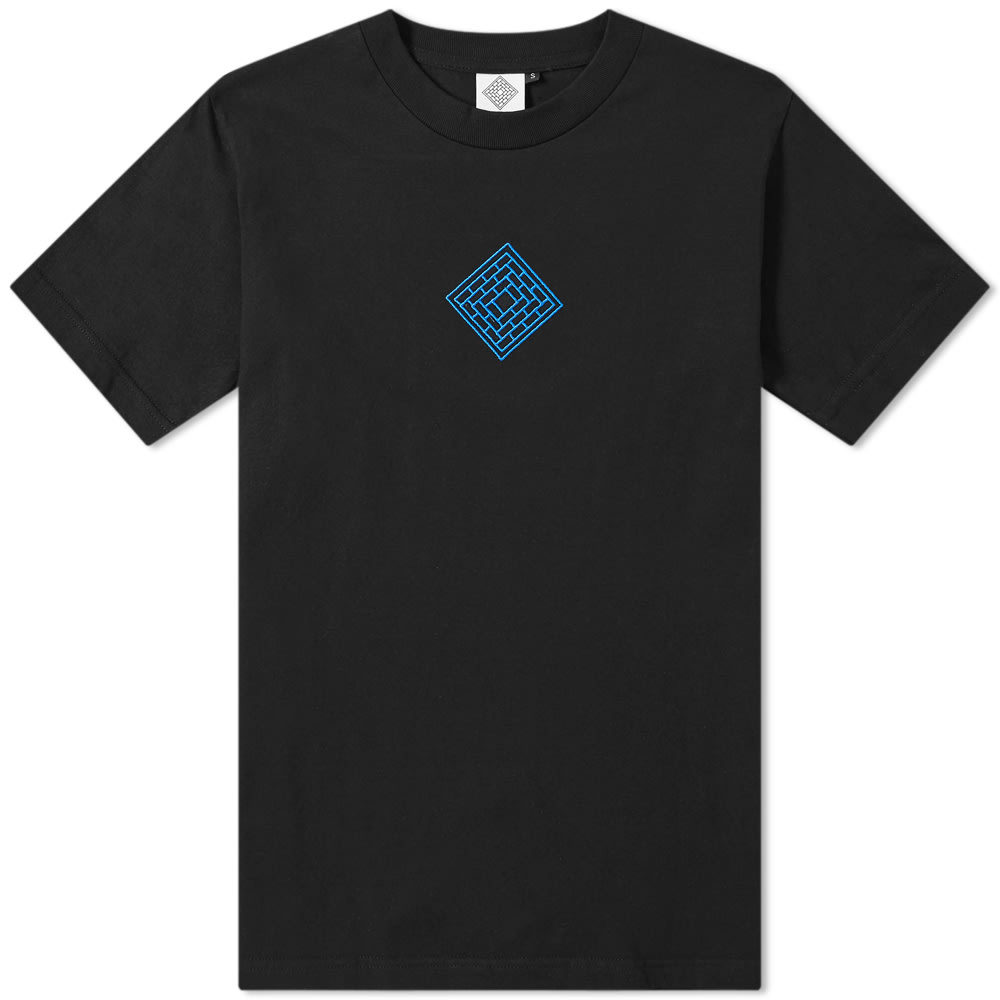 With ‘80s inspired graphics in an electric palette against a jet black ground, this pure cotton crewneck by The National Skateboard Co. is a striking choice of streetwear. With its simple silhouette and comfortable ribbed crewneck, the tee makes a statement whether you decide to layer it up or wear it solo. 

100% Cotton
Ribbed Crewneck
Printed Branding