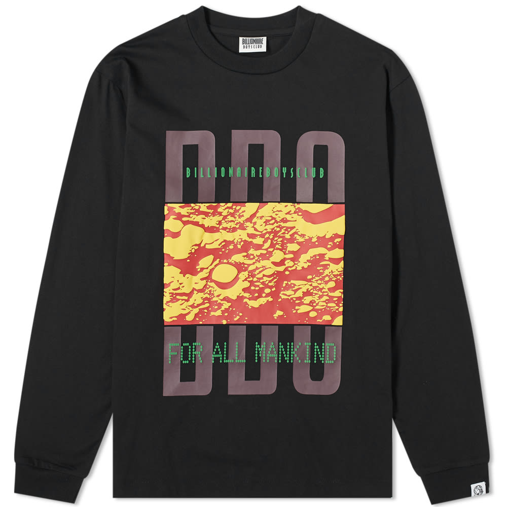 Transporting you straight to Mars, Billionaire Boys Club places an image of the planet’s surface front and centre of this black tee, highlighting the label’s fascination for all things space. Joined by printed branding above and ‘FOR ALL MANKIND’ below, the long sleeve is finished with ribbed trims to the crewneck and cuffs – ensuring comfort and locking in the warmth during the upcoming colder months.100% CottonPrinted BrandingWoven Brand TabRibbed Crewneck & Cuffs