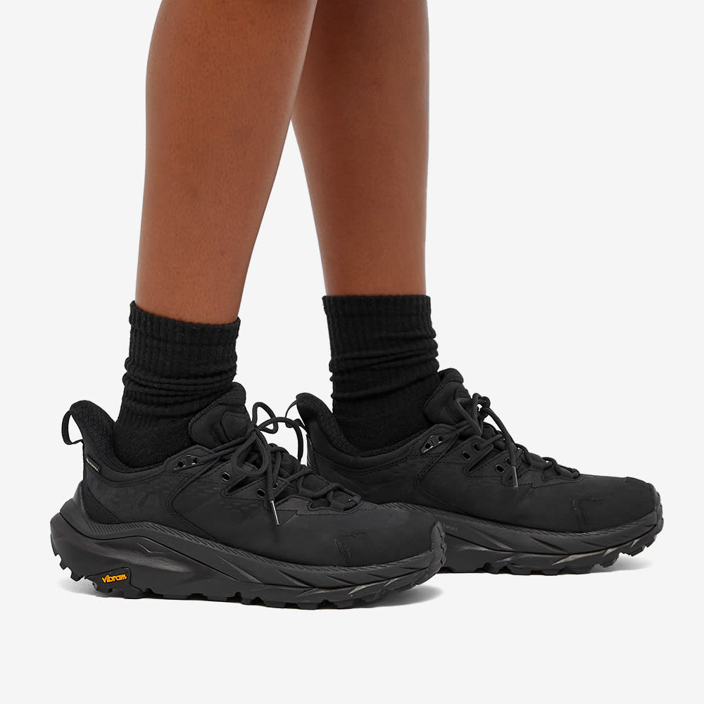 hoka oneone kaha low