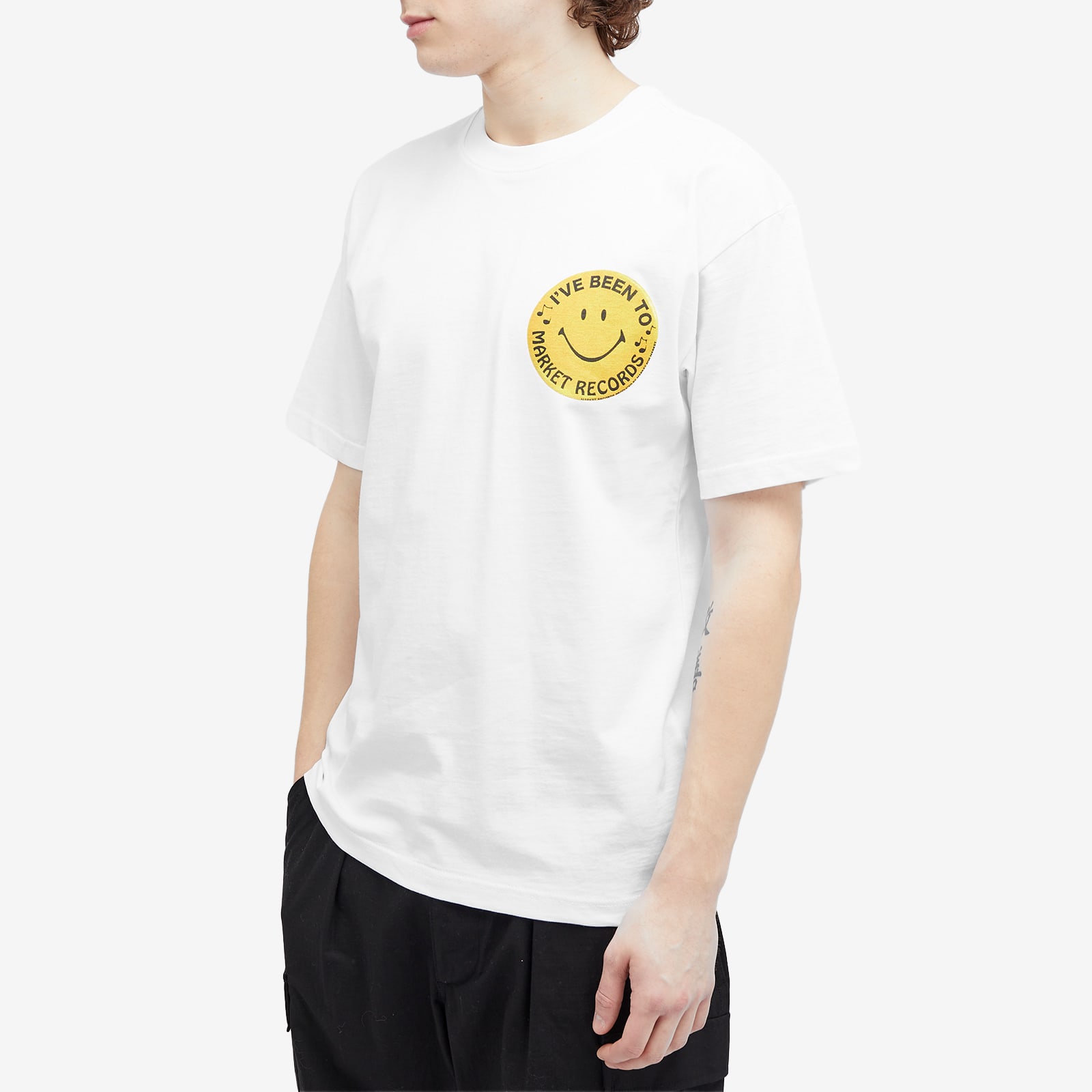 https://media.endclothing.com/media/catalog/product/2/6/26-02-2024-JW_399001769-WHT_7_1.jpg