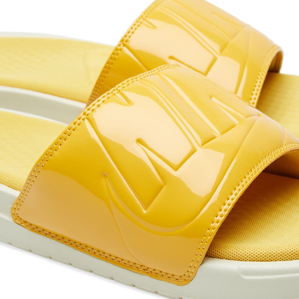 Nike Benassi JDI Ultra Lux W Fossil & Mineral Gold END. (US)