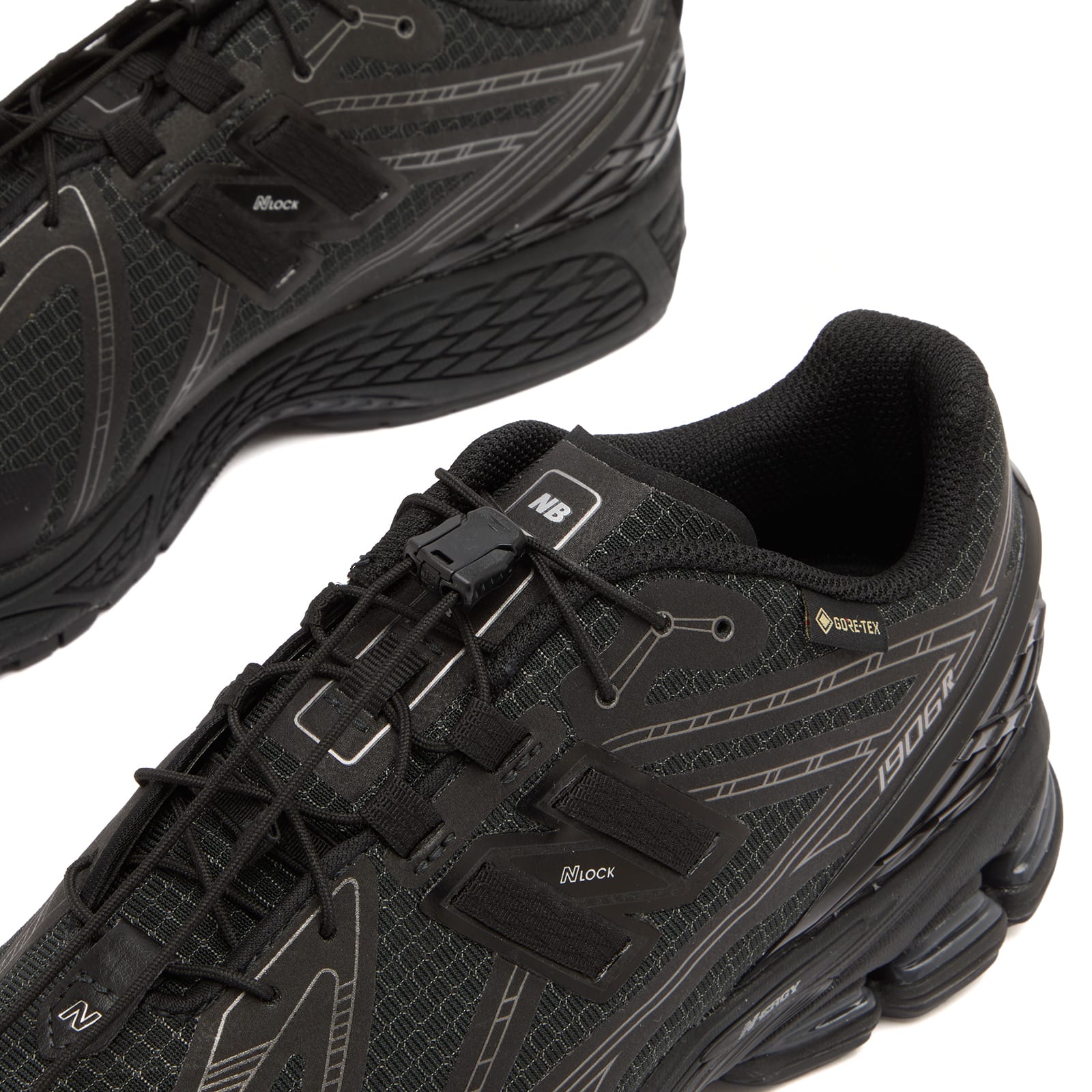 New Balance Unisex U1906X in Black/Green Synthetic | U190631U