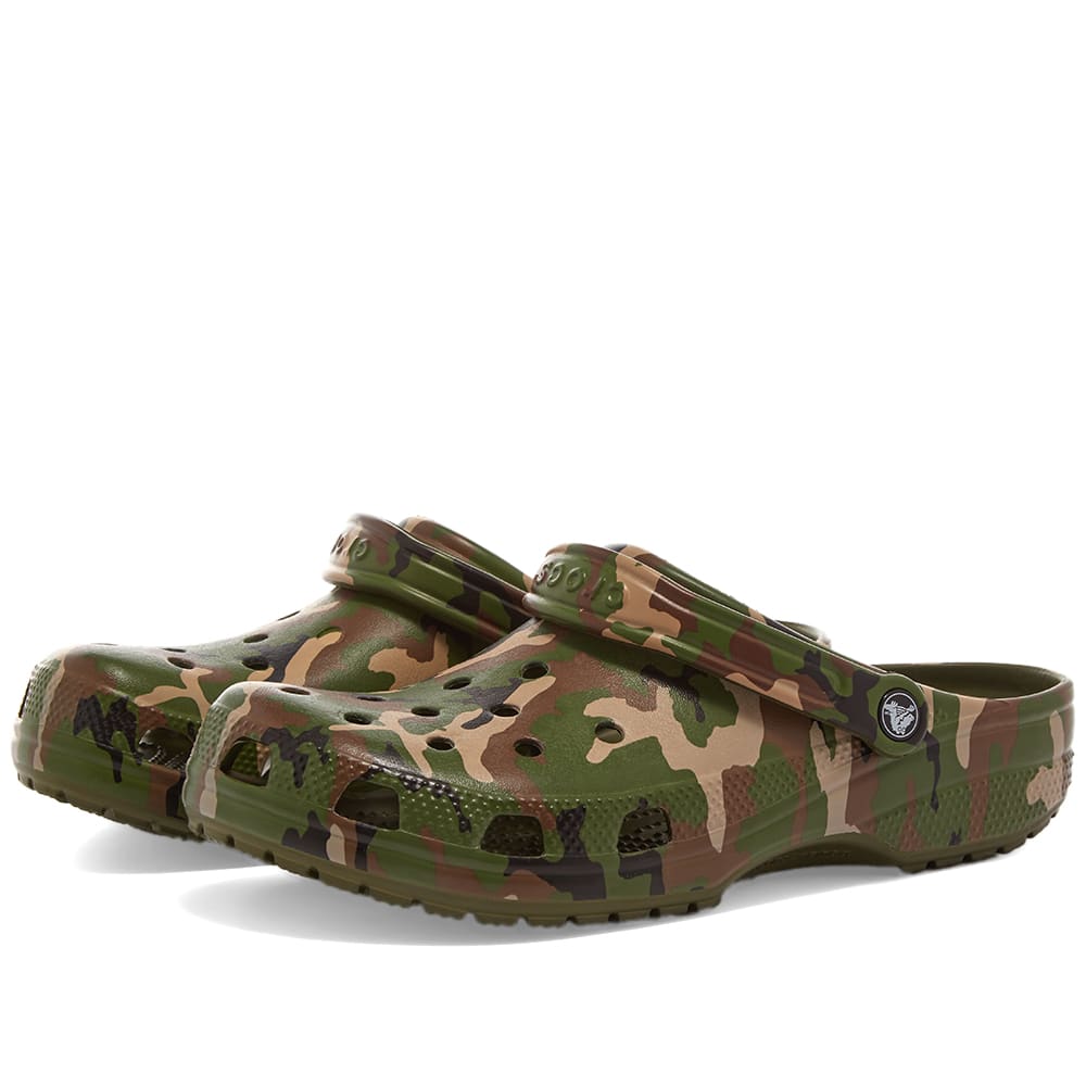 army print crocs