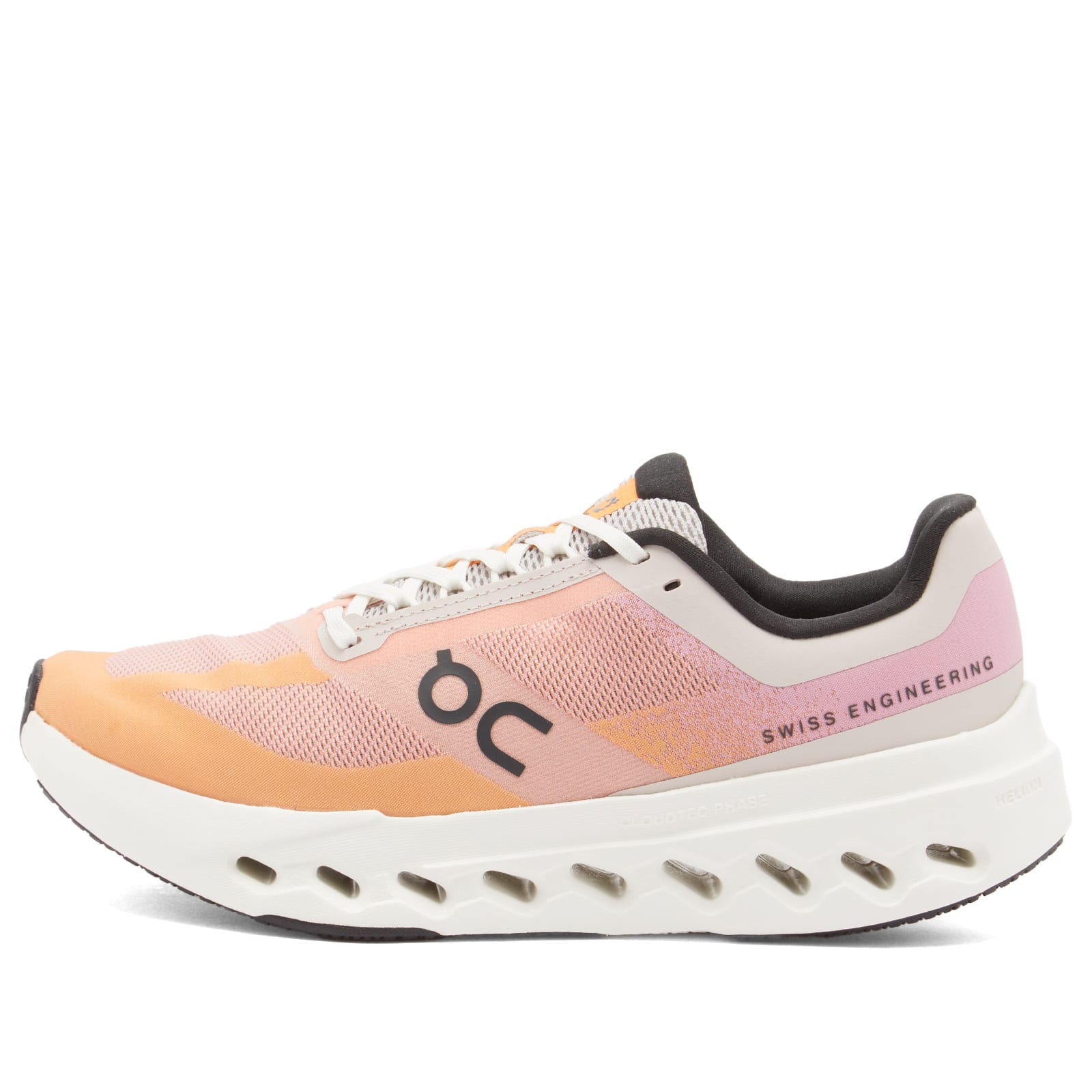 CHAIVUTRUAMRUDEEKOOL 【DIMENTIONOFCOLOUR】 ON Women's Cloudeclipse Sneaker Tangerine/Ivory