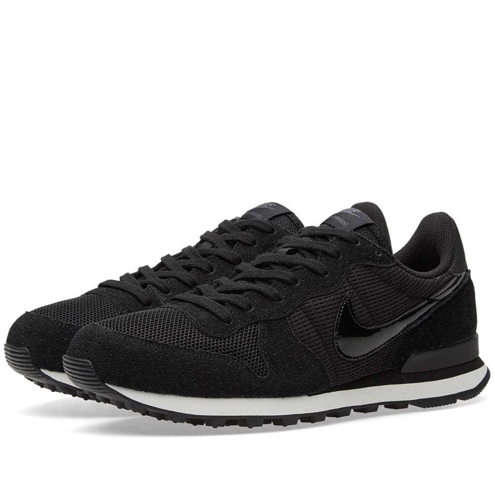 internationalist nike black