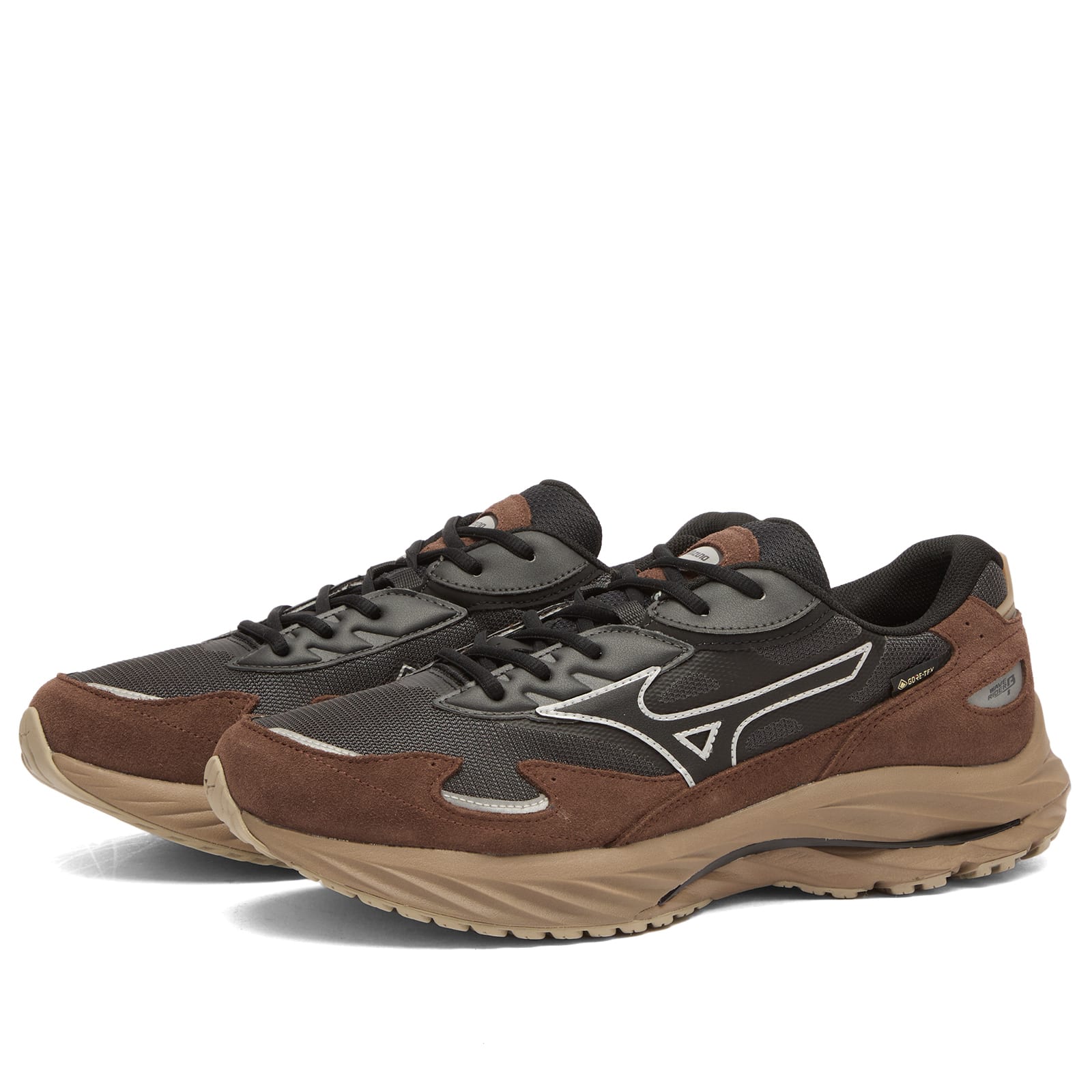 https://media.endclothing.com/media/catalog/product/2/8/28-10-2025-JW_D1GA2452-05_2_1.jpg