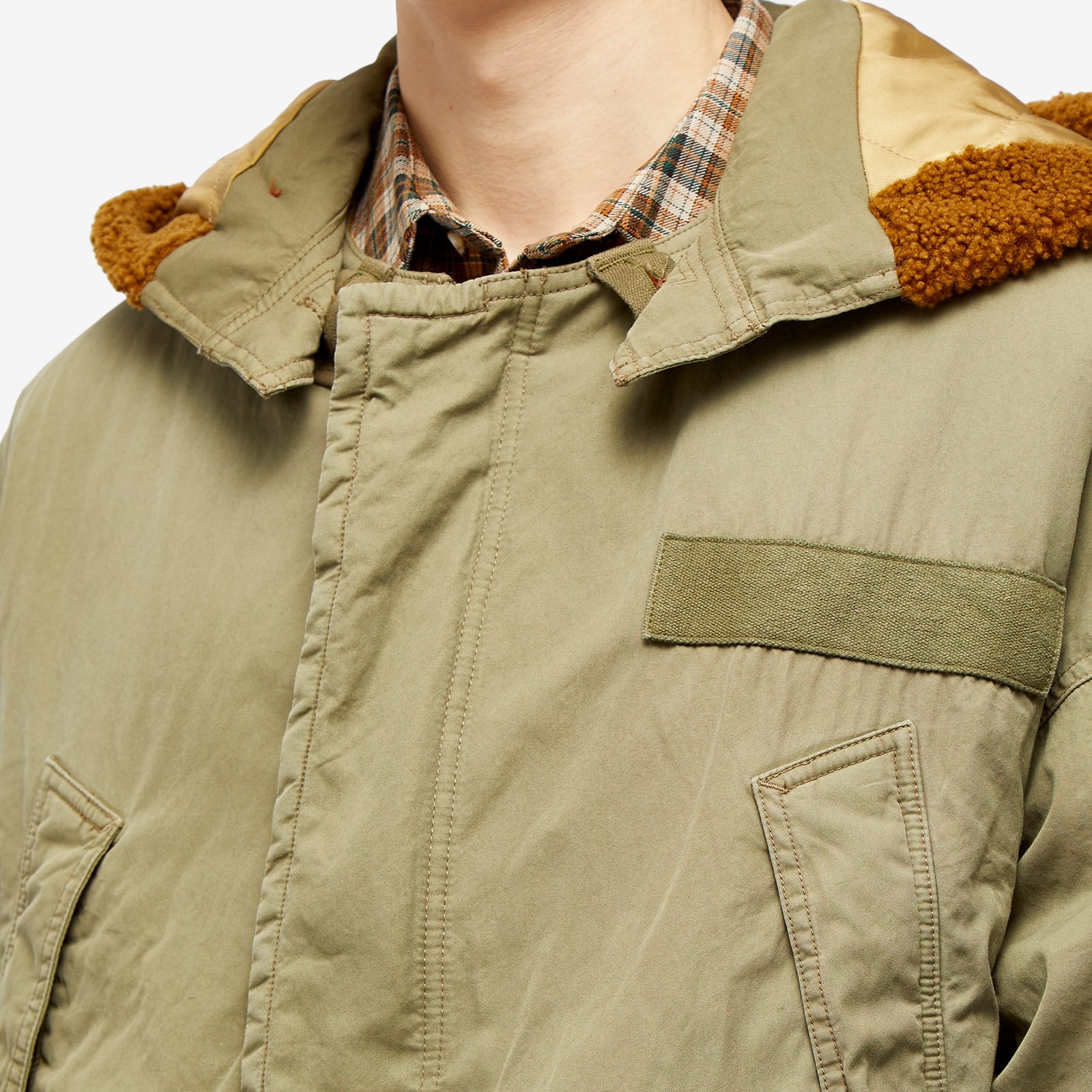 Visvim Men's Synae Down Coat Khaki | 123205013005-KH | FOOTY.COM
