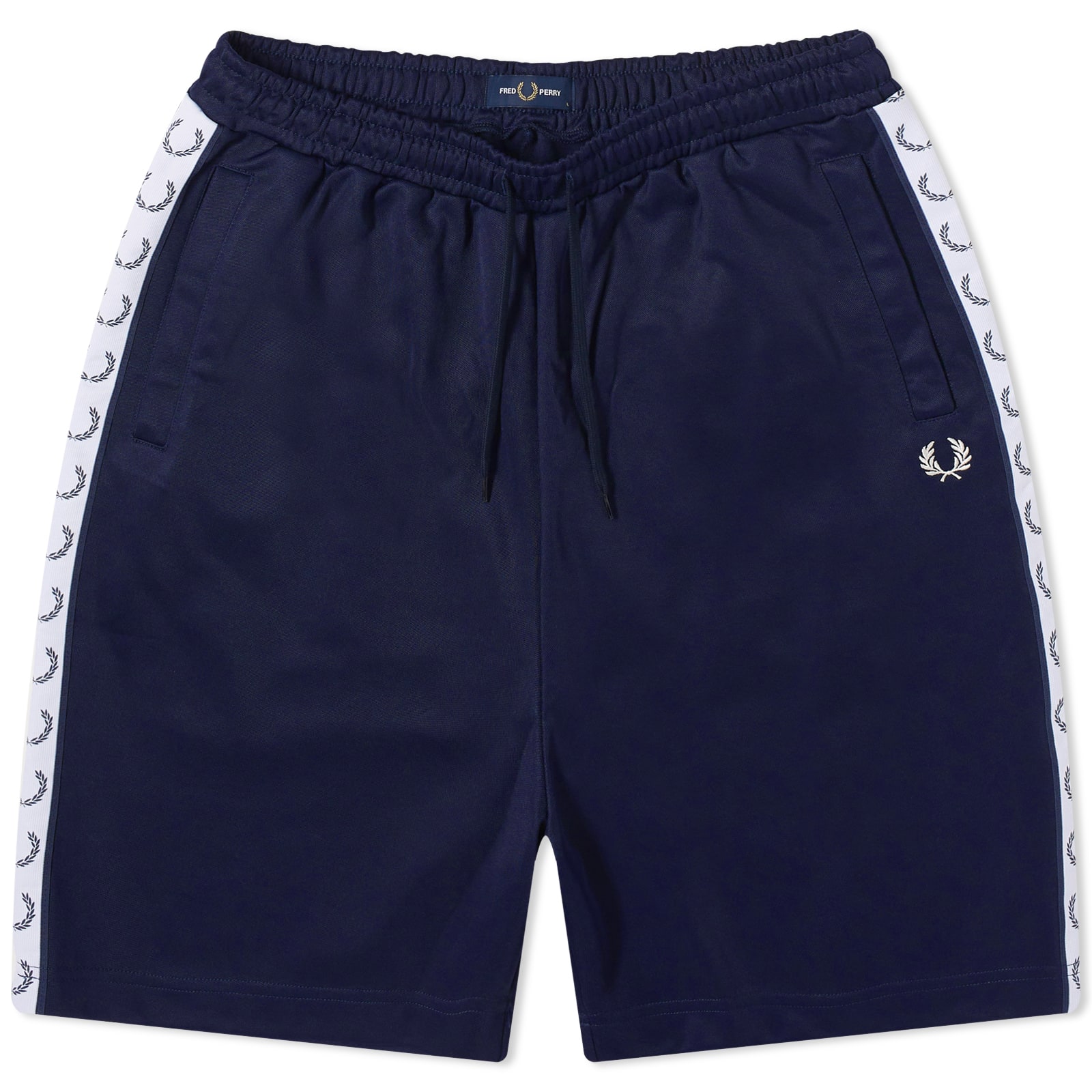 Stilvolle Fred Perry Shorts Fotos