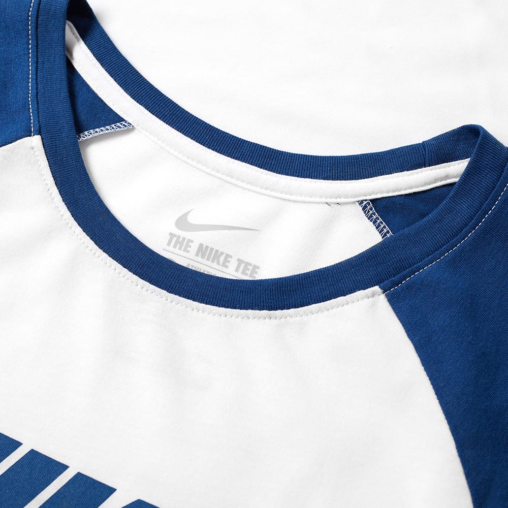 nike raglan