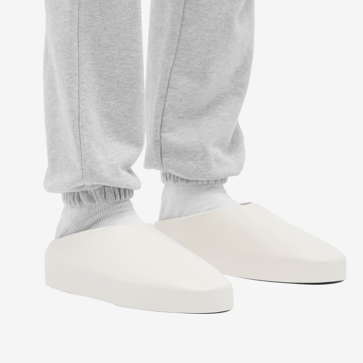 サンダル FEAR OF GOD SS25 SUEDE MULE (FGE2808104SUE 977) Fear of god Fear of God The California 2.0 Sneaker Mule