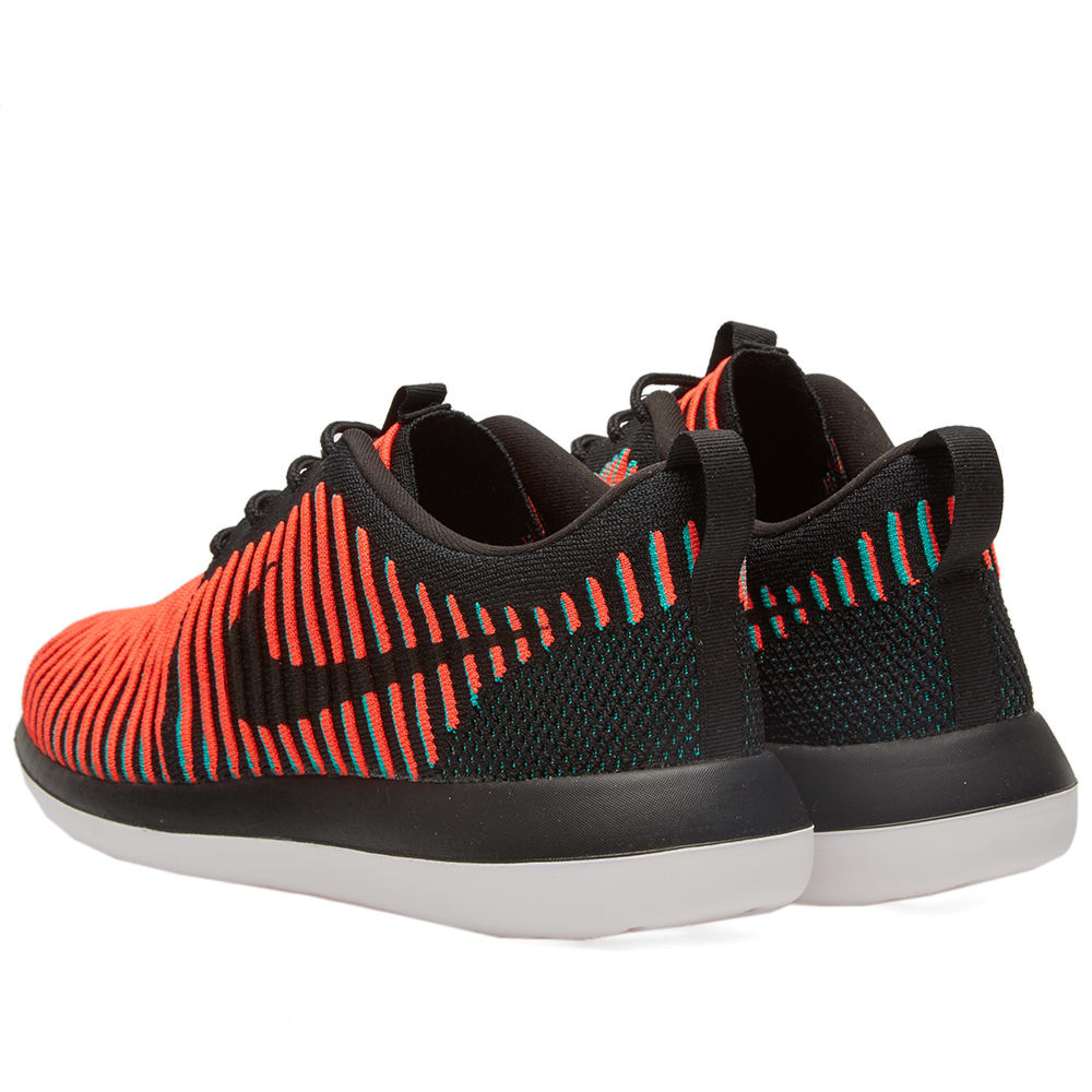 Nike Sportswear ROSHE TWO SI Matalavartiset tennarit black/ivory