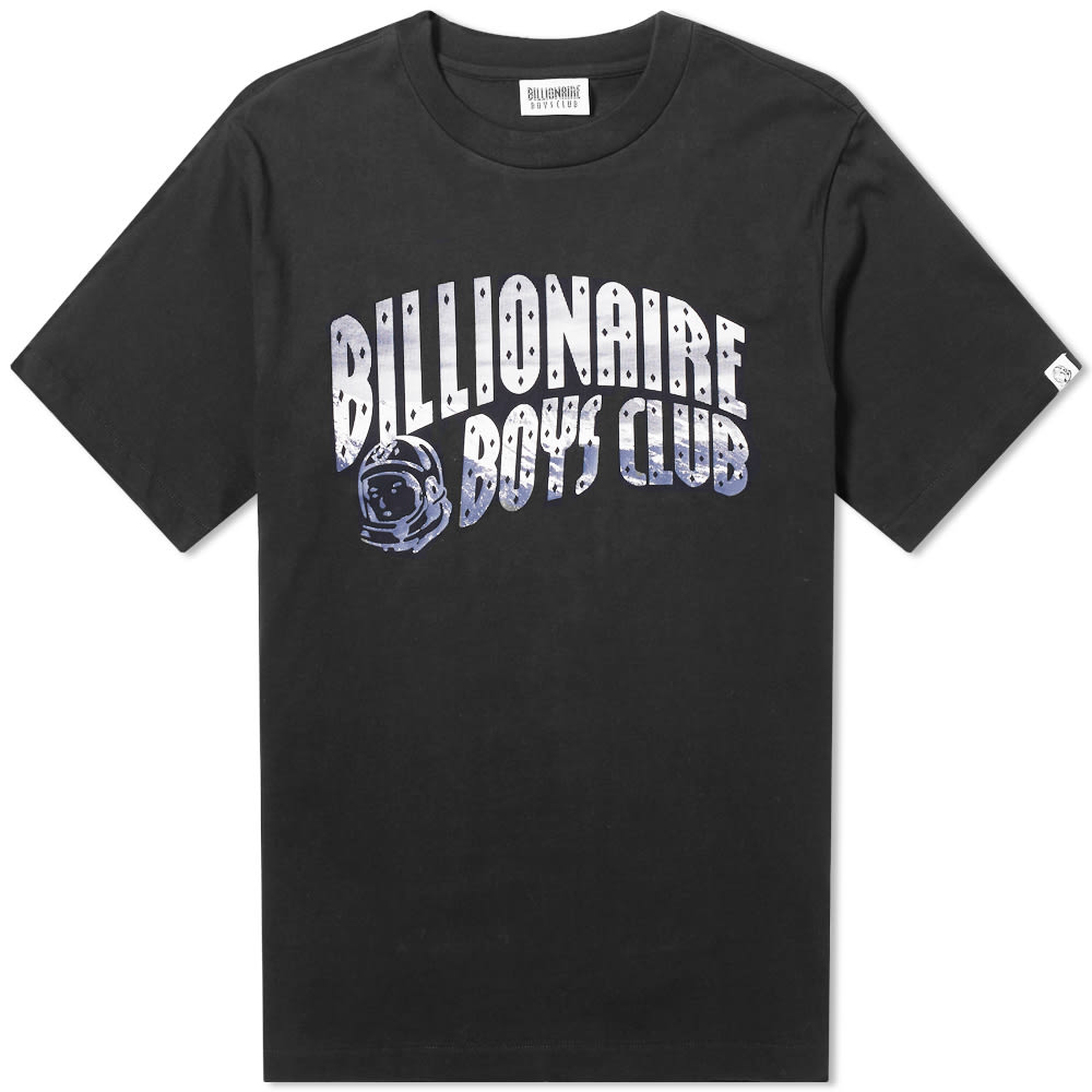 Delivered in Billionaire Boys Club’s usual bold style, this black tee features the streetwear label’s go-to arch logo across the chest. This time filled with an expansive mountain range, it’s joined by two astronaut motifs – a helmet alongside and a full suit to the reverse – to complete the signature style.100% CottonRibbed CrewneckPrinted Branding