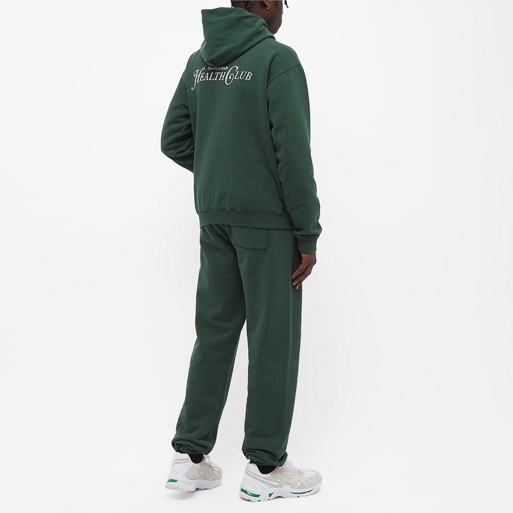 sporty and rich green sweatshirt